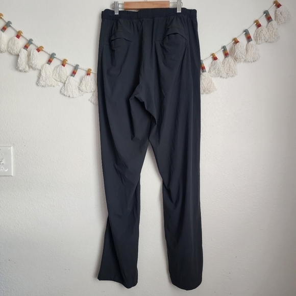 Lululemon Gray Slim Reflective Slim Leg Athletic Pants Activewear Training L - Picture 2 of 12
